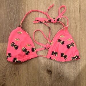 NWT Aerie Reversible‎ Cherry Bikini Top - Size Mediun
